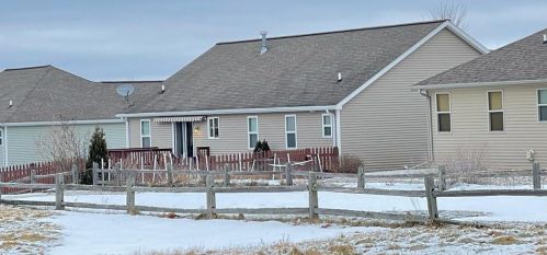 1911 Golden Bell Dr, Green Bay, WI 54313-3244