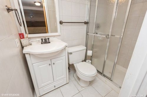 16 Edward Ave, Hicksville, NY 11801-5245