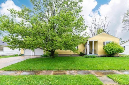 379 Forest St, Marion, OH 43302-5216