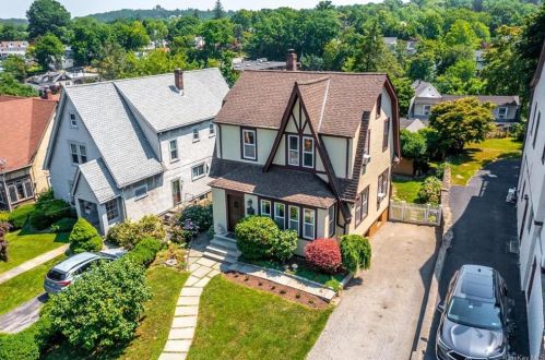 11 Sutton Pl, Crotonville, NY 10562-4419