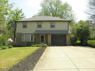 1365 Blackstone Ave, Akron, OH 44310-3729