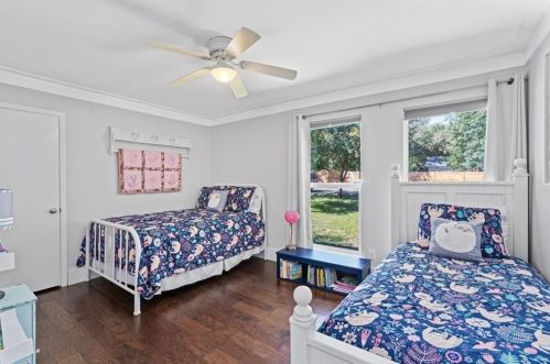 9626 Braeburn Gln, Austin TX 78729-2710 exterior