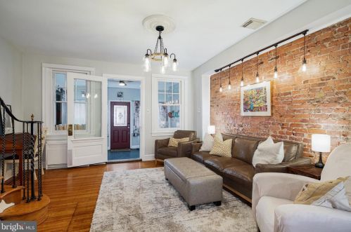 2217 21st St, Philadelphia, PA 19132-4802