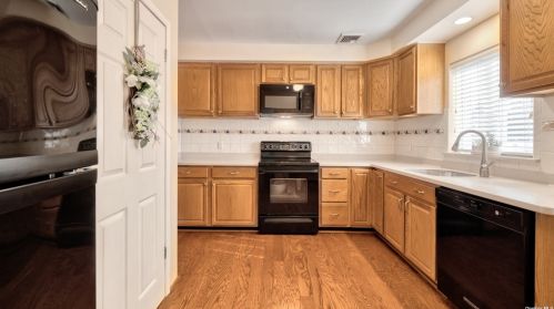945 Bellmore Ave, North Bellmore, NY 11710-5515