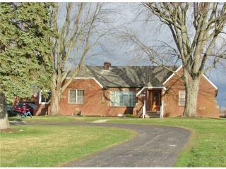 917 High St, Hicksville, OH 43526-1270