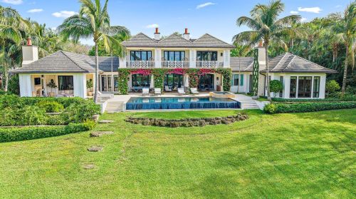 420 Beach Rd, Hobe Sound, FL 33455-2701