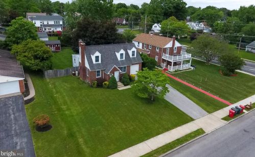 71 Colonial Ave, Norristown, PA 19403-3223