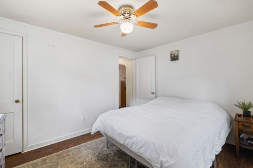 236 Maryland Dr, Glenshaw PA  15116-1724 exterior