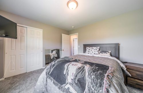 7381 Maybury Ct, Florence KY  41042-8137 exterior