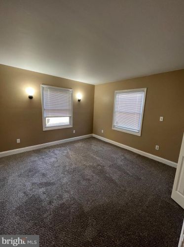 5 Miniature Ln, Willingboro NJ  08046-3109 exterior