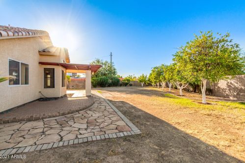 4138 Cactus Wren Dr, Phoenix AZ 85051-8186 exterior