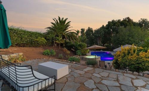 1322 Hamilton Ln, Escondido CA  92029-4316 exterior