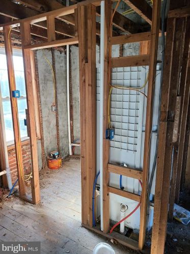 287 Spg St, Trenton NJ  08618-4610 exterior