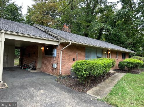 7211 Leesville Blvd, Springfield VA  22151-3439 exterior