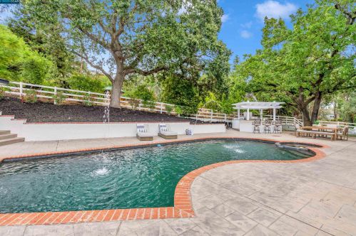 616 Timpanogos Ln, Danville CA  94526-1419 exterior