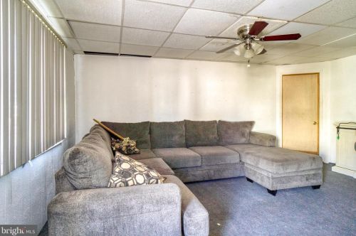 150 Jefferson St, West Deptford, NJ 08066-1330