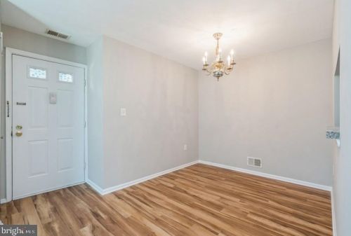 14 Cypress Ct, Lawrence Township NJ  08648-4812 exterior