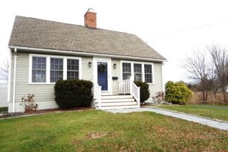 770 Oldfield Rd, Fairfield CT  06824-6472 exterior