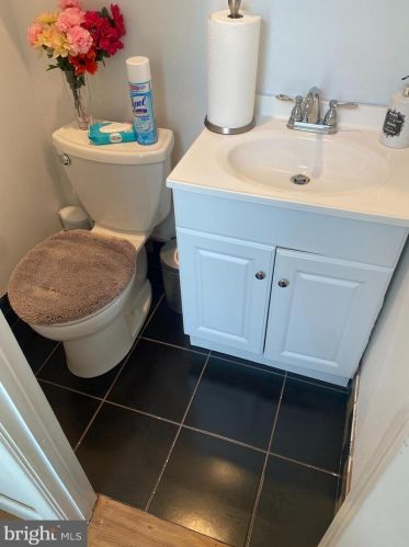 215 Central Ave, Cheltenham PA  19012-2219 exterior