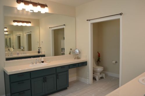 3128 Queens Gate Ln, Modesto CA  95355-8684 exterior