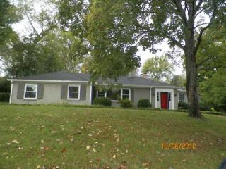 808 Academy Ln, Columbia, TN 38401-4830