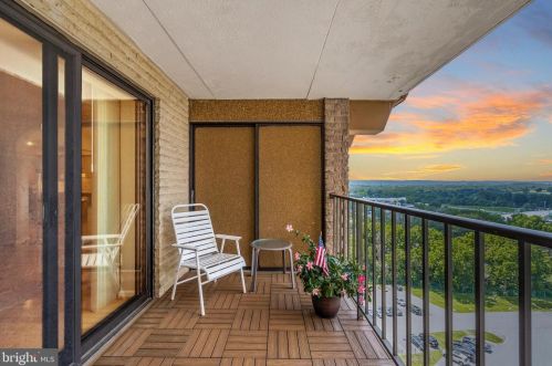 11422 Valley Forge Cir, Norristown, PA 19406-1191