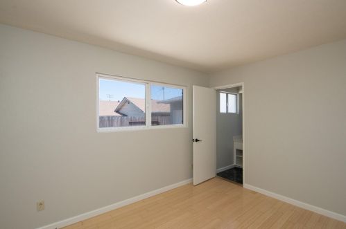 498 Cloverland Way, Valley Home CA 95361-2604 exterior