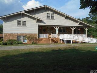 4000 Section House Rd, Hickory, NC 28601-9393