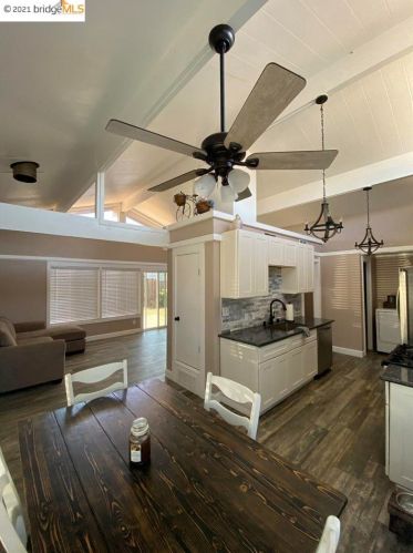 571 Norcross Ln, Oakley, CA 94561-2189