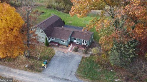 2148 Ritner Hwy, Carlisle PA 17015-9305 exterior