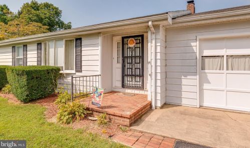 147 Euclid Ave, Charles Town WV  25414-1111 exterior