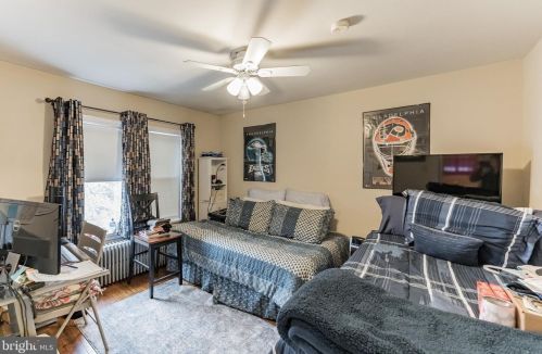 320 Delaware Ave, Lansdale PA 19446-3420 exterior