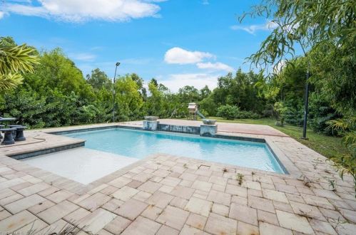 3120 68 St, Naples FL 34105-7225 exterior