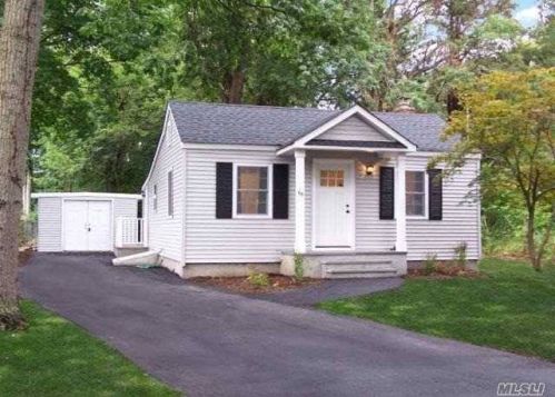 63 Hammond Ln, South Setauket, NY 11720-1732