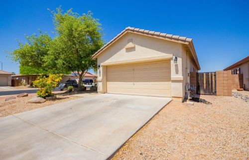 17076 Halifax Ln, Sun City, AZ 85374-6886