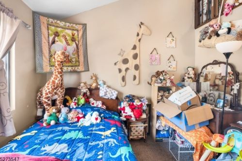 107 River Rd, Nutley NJ  07110-1953 exterior