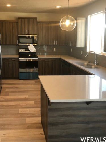 438 Stone Mountain Dr, Saint George, UT 84770-5042