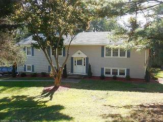 523 Highfield Dr, Orange, CT 06477-2623
