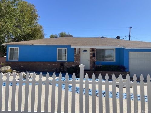 44128 Anvers Ave, Lancaster, CA 93534-4215