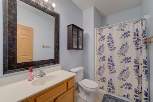 1559 Ponderosa Ln, New Johannesburg WI  54017-6653 exterior