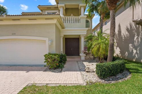 1090 Grove Park Cir, Boynton Beach, FL 33436-9436