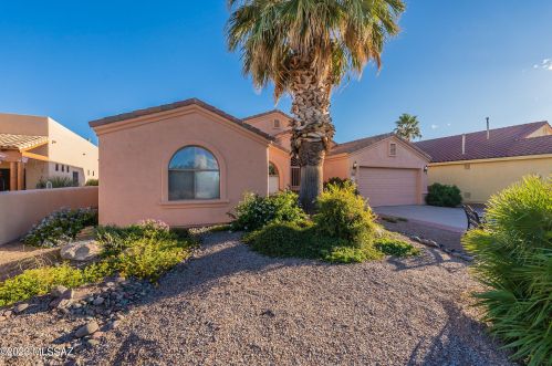 2771 Chipshot Dr, Green Valley, AZ 85614-1146