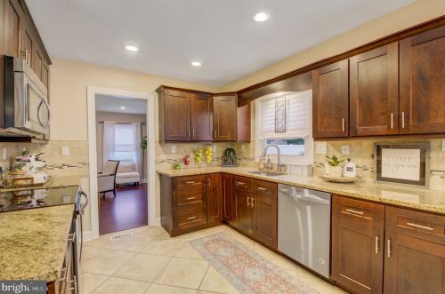 63 Trebing Ln, Willingboro NJ  08046-3615 exterior