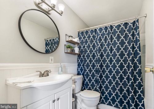 1009 Willow St, Southampton PA  18966-3435 exterior