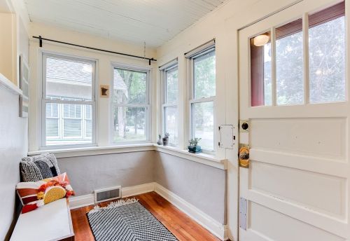 799 Hamline Ave, Saint Paul, MN 55104-1366