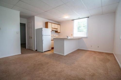 422 4th St, Oakmont PA  15139-1647 exterior