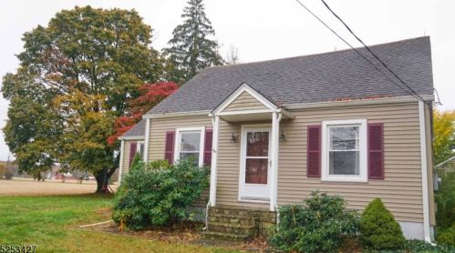 404 Quakertown Rd, Flemington NJ  08822-5610 exterior