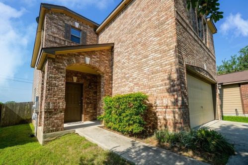 9124 Edmundsbury Dr, Austin TX  78747-4007 exterior
