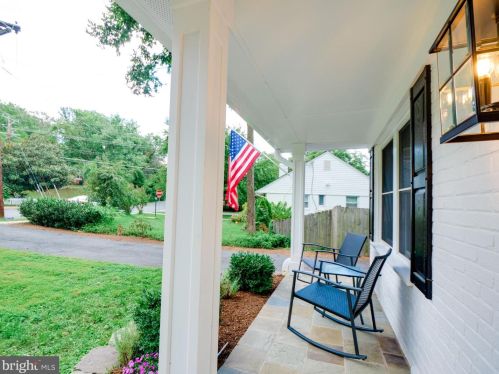 7003 Hickory Hill Rd, Falls Church VA  22042-3903 exterior