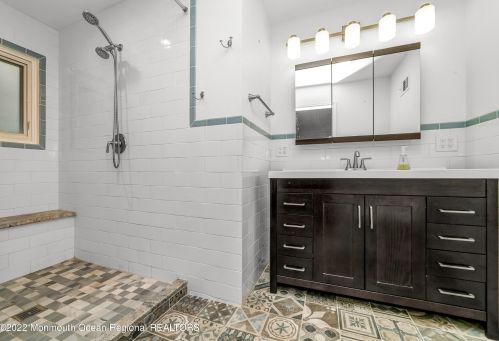 13 Pelican Dr, Berkeley Township NJ 08721-1654 exterior